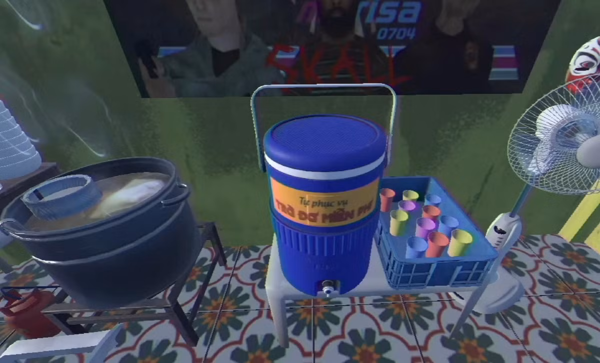 Menu phở cũng "rất đời": phở tái, phở chín, phở bò viên, phở không hành, kèm theo các món phụ như cơm nguội (5.000 VNĐ) và quẩy (1.000 VNĐ).