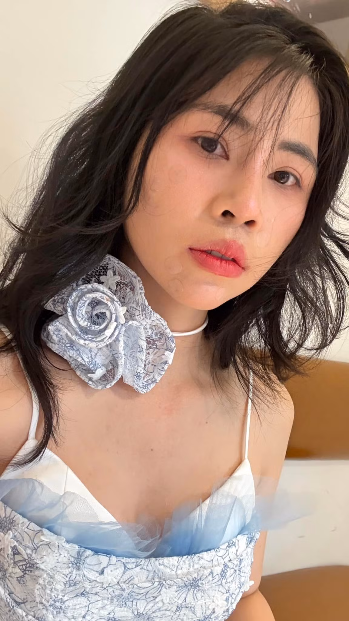 Năm 2023, cô bất ngờ thông báo giải nghệ và dần rút khỏi hoạt động sáng tạo nội dung để tập trung cho cuộc sống cá nhân. (Ảnh: Facebook Hồng Thơ)