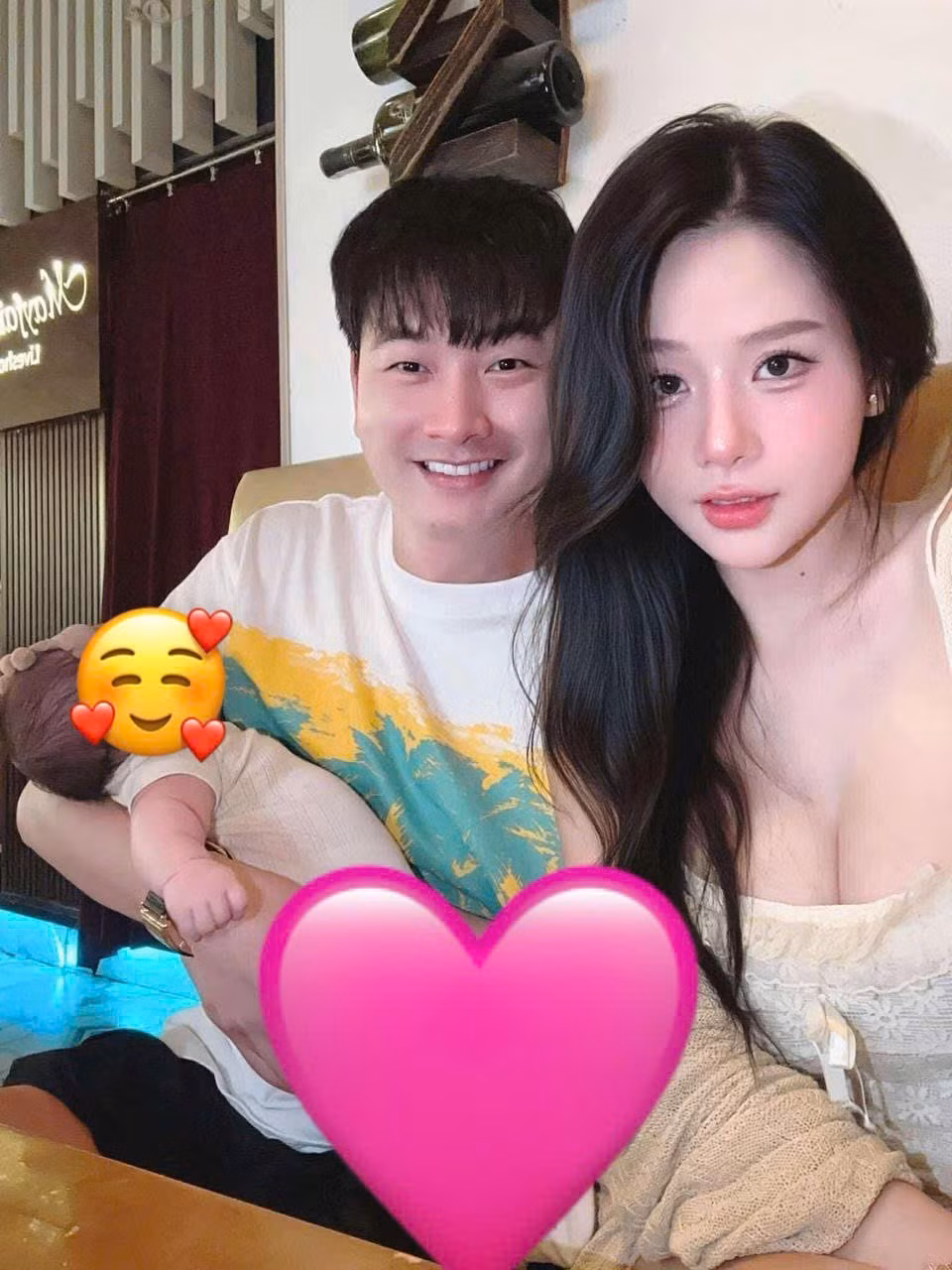 Chồng Huyền Trang là nam diễn viên Trọng Lân. Anh là gương mặt quen thuộc với khán giả truyền hình qua các vai diễn "trai hư" cá tính, nổi tiếng trong các bộ phim như Quỳnh búp bê, Người phán xử. (Ảnh: FBNV)