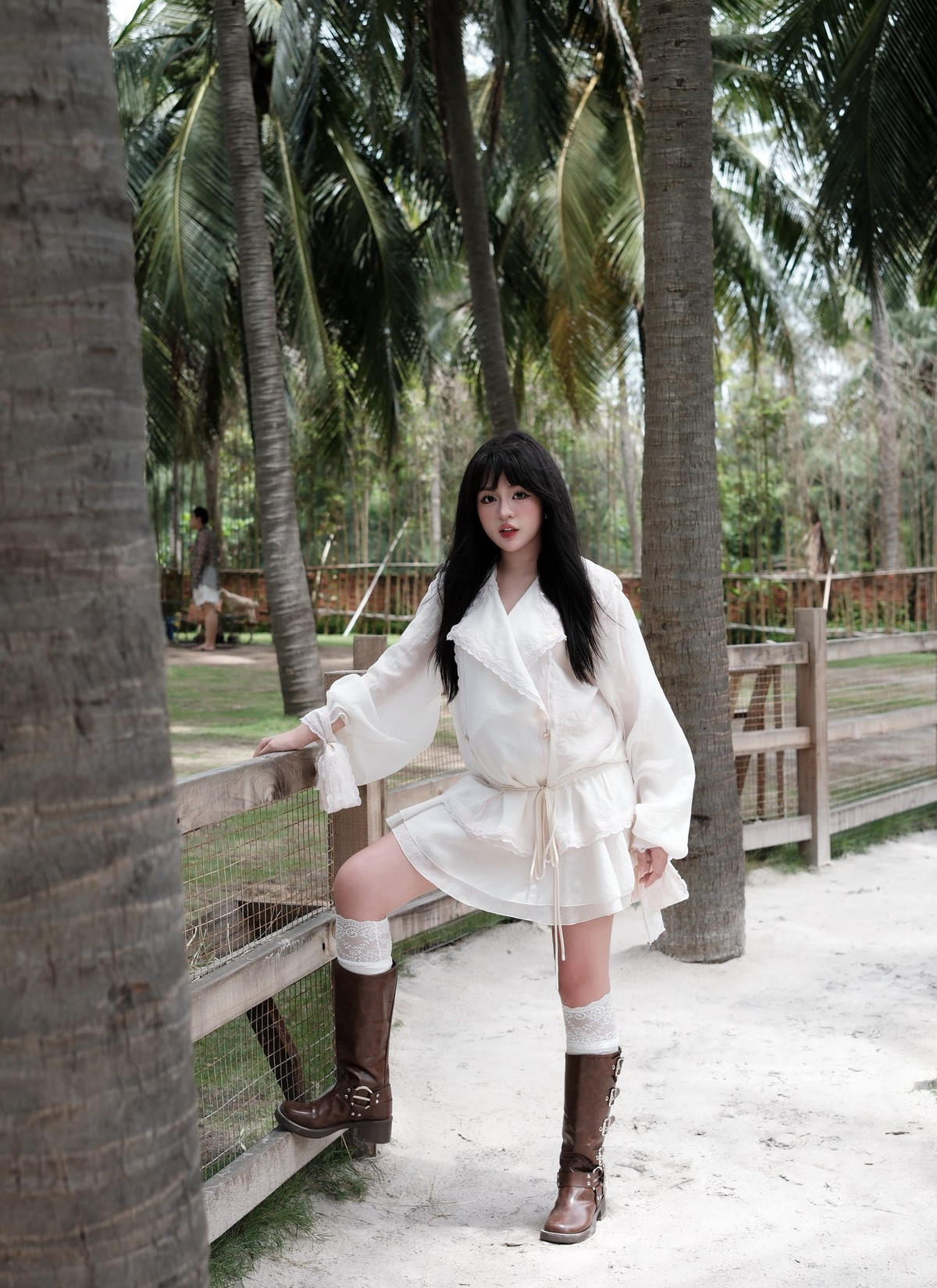 Trần Thanh Tâm, cô nàng nổi tiếng với biệt danh "hot girl trứng rán" một thời, đã khiến người hâm mộ bất ngờ và thích thú khi chia sẻ loạt ảnh bầu bí ở tuần thai thứ 36. (Ảnh: FBNV)