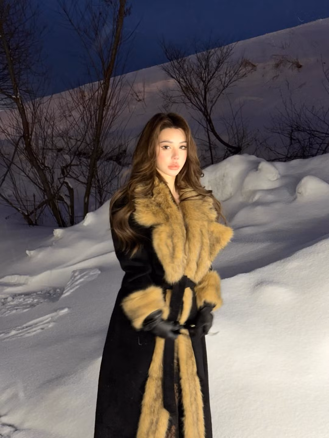 Được biết, cô gái đang khiến các diễn đàn mạng xã hội "dậy sóng" chính là Yuanyuan. Cô là một hot girl, người mẫu ảnh nổi tiếng có sức ảnh hưởng lớn trên các nền tảng như Instagram và Douyin. (Ảnh: IGNV)