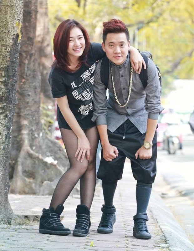 Chuyện tình của JustaTee và Trâm Anh luôn được xem là hình mẫu lý tưởng trong lòng nhiều bạn trẻ. Bắt đầu từ năm 2013, Trâm Anh khi đó là hot girl nổi tiếng đã phải lòng chàng rapper Forever Alone và tự nhận mình là một fan girl chính hiệu.