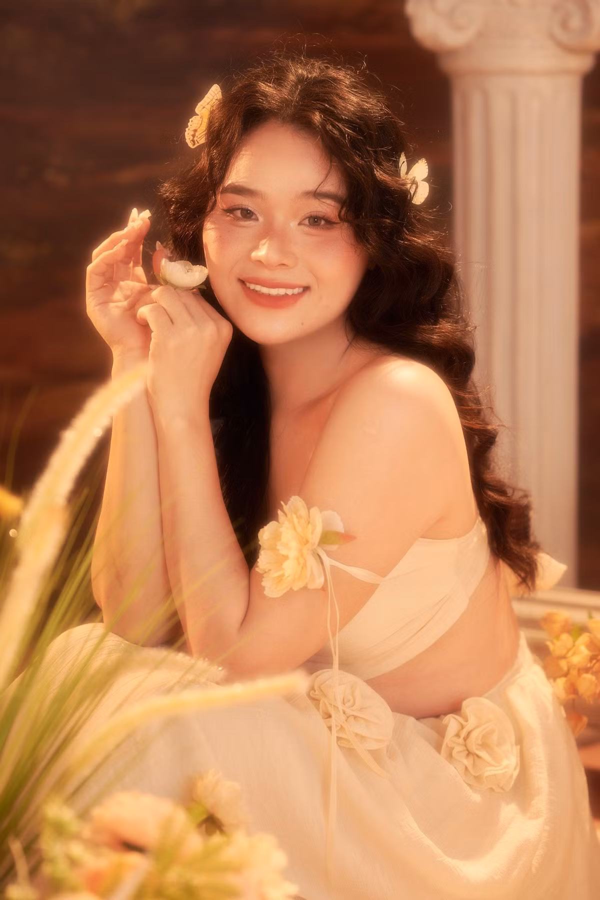 Cô nàng hiện có cuộc sống hạnh phúc, viên mãn bên cạnh người chồng luôn yêu thương mình. Ngân Thảo cũng thường xuyên chia sẻ những khoảnh khắc ngọt ngào bên ông xã trên trang cá nhân. (Ảnh: FBNV)