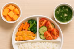 Thực đơn dinh dưỡng cân bằng cho trẻ