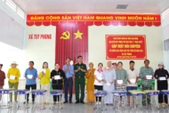 Ban Chỉ huy PTKV 5 xây dựng thế trận lòng dân ở xã Tuy Phong