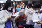 Vì sao cuộc đua vào lớp 10 vẫn căng thẳng hơn cả thi đại học?