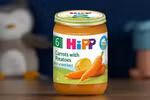 Áo thu giữ một lọ thức ăn dặm HiPP “Cà rốt và Khoai tây” nghi bị làm giả