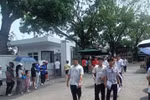 Nhiều thí sinh rời phòng thi sáng nay với tâm trạng nặng nề