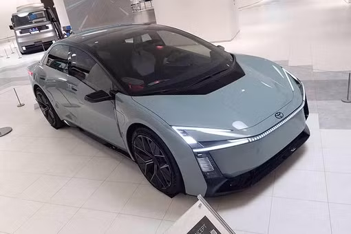 [GALLERY] Toyota Corolla 2028 hé lộ nền tảng và hệ truyền động hoàn toàn mới