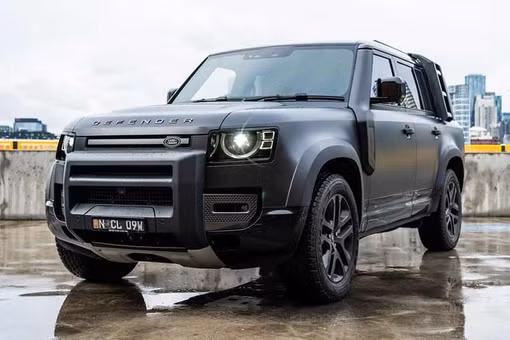 Triệu hồi 371 xe SUV Land Rover Defender do lỗi dây an toàn