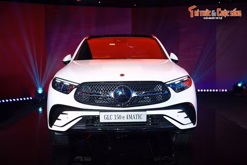 [GALLERY] Tận thấy Mercedes-Benz GLC 350 e 4Matic tại Việt Nam, gần 3 tỷ đồng