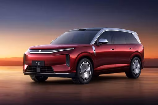 BYD Sealion 8 mới sẽ là chiếc xe tiên phong dùng màn hình "siêu to khổng lồ"