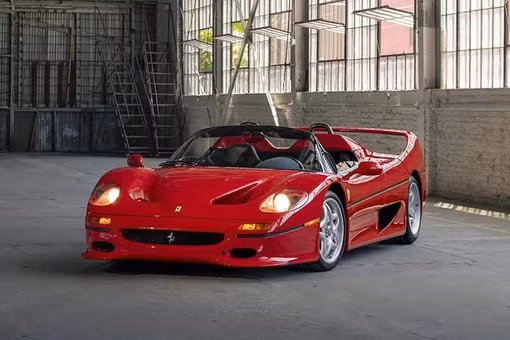 Ferrari F50 có ODO 170 km bán hơn 517 tỷ đồng khiến đại gia "choáng váng"