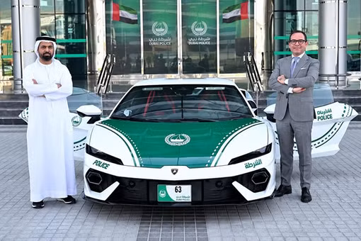 [GALLERY] Lamborghini Temerario vào đội siêu xe tuần tra của cảnh sát Dubai
