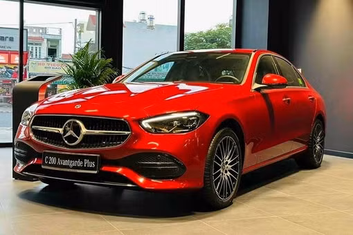 Mercedes-Benz Việt Nam triệu hồi tới hơn 850 xe lỗi cụm khóa cửa