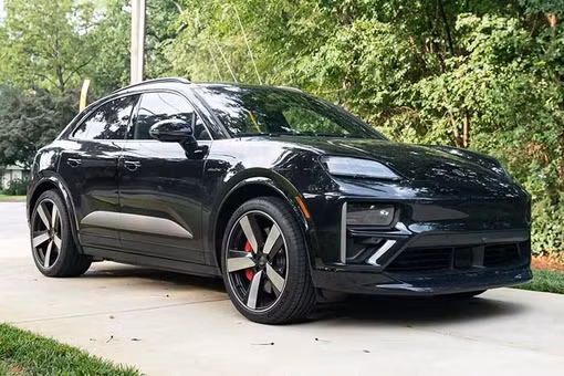 Porsche Macan Turbo Electric "bay" hơn 500 USD/ngày chỉ sau 3 tháng