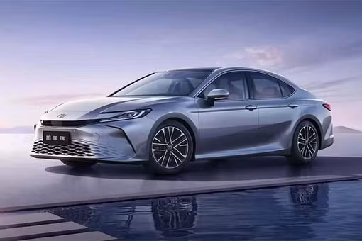 [GALLERY] Toyota Camry 2027 nâng cấp nội thất với màn hình tới 15,6 inch