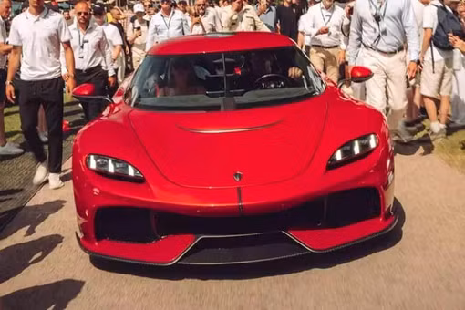[GALLERY] Siêu xe Koenigsegg Gemera hơn 80 tỷ đồng đầu tiên trên bị đập phá
