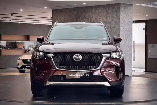 Mazda CX-90 PHEV tại Việt Nam đang được đại lý giảm tới 81 triệu đồng
