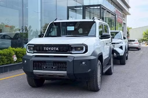4.900 xe Toyota đến tay khách hàng Việt trong tháng 8/2026