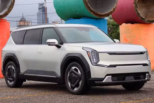 Triệu hồi hơn 21.000 xe điện Kia EV9 vì lỗi hàng hế thứ 3