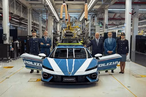 [GALLERY] Siêu xe Lamborghini Temerario cho cảnh sát Ý làm nhiệm vụ đặc biệt