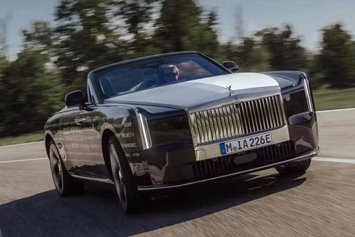 [GALLERY] Rolls-Royce Nightingale - mui trần điện siêu sang, giới hạn 100 xe