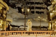 Thị trấn Ginzan Onsen có gì hấp dẫn khiến du khách mê mẩn mỗi mùa tuyết rơi?