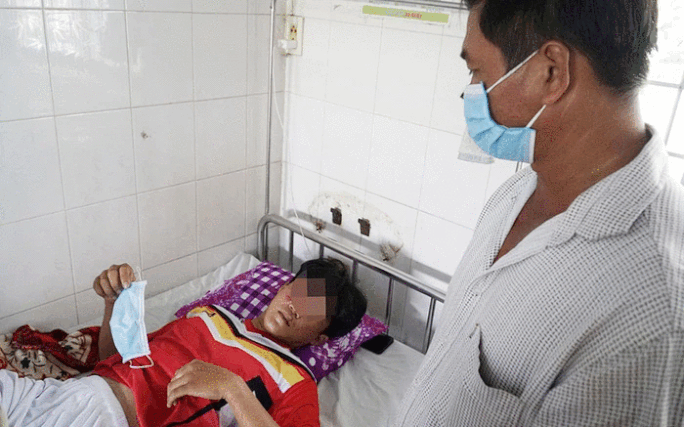 Trieu tap 10 doi tuong danh hoc sinh gay song mui, dam thung bung-Hinh-2