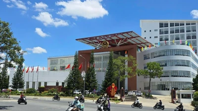 Thủ tướng yêu cầu trước 5/10 chi trả xong cho cán bộ nghỉ theo Nghị định 178 