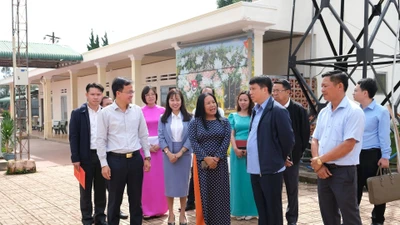 Bí thư Lâm Đồng kiểm tra hoạt động chính quyền cấp xã