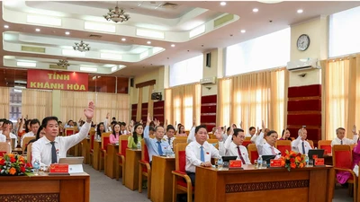 Kỳ họp chuyên đề HĐND tỉnh Khánh Hòa khóa VII