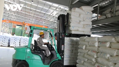 Bộ Tài chính đề xuất miễn thuế 14 nhóm thu nhập doanh nghiệp