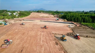Đồng Nai: Quyết liệt 'làm ngày, làm đêm' 34 km cao tốc