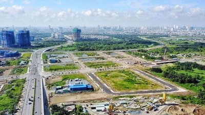 Doanh nghiệp kêu trời vì thuế bổ sung 5,4% tiền sử dụng đất