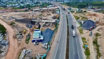 Tập trung hoàn thành Dự án đường Vành đai 3 TP HCM đúng tiến độ