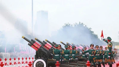 Dàn pháo lễ rền vang, khẳng định sự thiêng liêng ngày Tết Độc lập