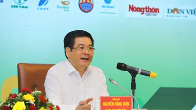 Lo nông sản Việt mất lợi thế vì phí lên sàn online đắt đỏ