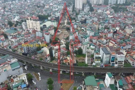 Các hộ dân tháo dỡ công trình thực hiện GPMB dự án Vành đai 2,5