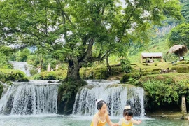 Suối Bản Mòn – tọa độ giải nhiệt hấp dẫn giữa Mộc Châu