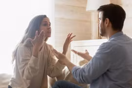 Sống thử, nào ngờ tôi thành... người phục vụ không lương cho bạn gái