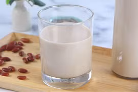 Bí quyết nấu sữa đậu đỏ hạnh nhân tại nhà thơm béo ngậy
