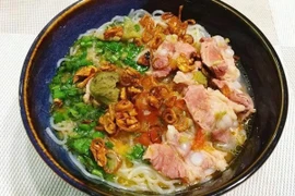 Cách chế biến bún sườn nấu sấu thanh mát, ăn là mê