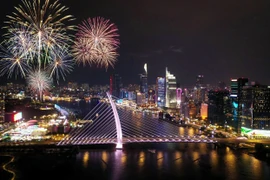 Bí kíp chọn điểm ngắm pháo hoa trọn vẹn tại TP HCM dịp Tết Dương lịch 2026