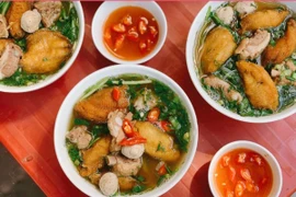 Food tour Hải Phòng bội thu món mới sau sáp nhập