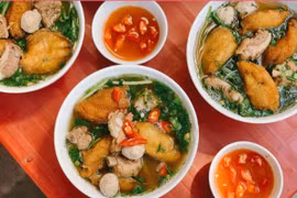 Food tour Hải Phòng bội thu món mới sau sáp nhập