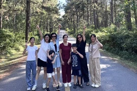 Gia đình vi vu Quảng Bình 4N3Đ với chi phí chỉ 6 triệu/người