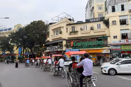 Điện hóa xích lô du lịch Hà Nội có mất đi một 'hồn phố'?