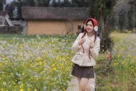 Cô gái Hà Nội chinh phục Hà Giang, 'vỡ òa vì đẹp, thót tim vì đèo'