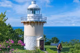 Khám phá cung đường đi bộ 'đẹp như phim' giữa thiên nhiên hoang sơ ở Sơn Trà